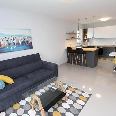 Apartment Sorriso 2 Ровинь Экстерьер фото