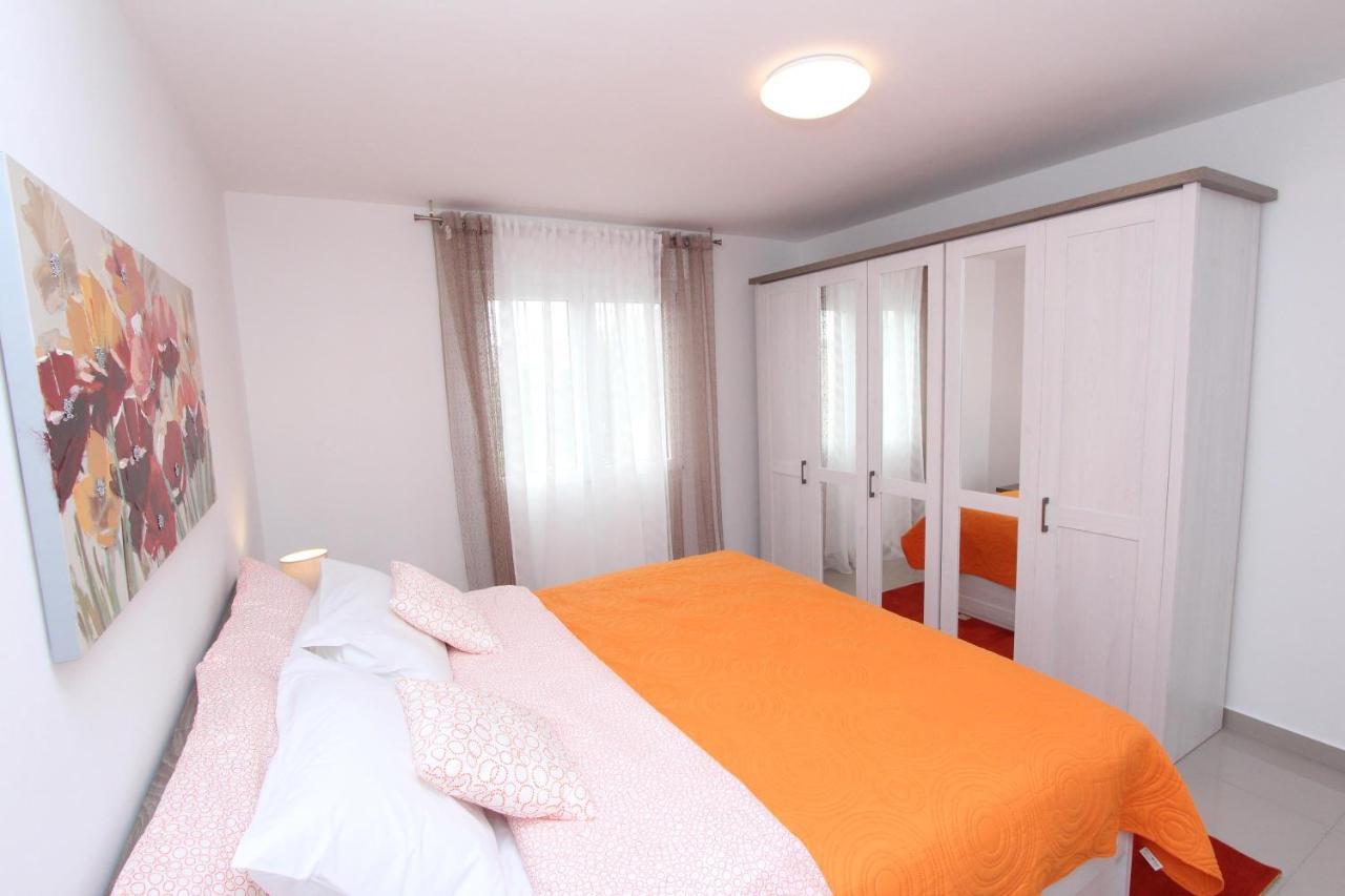 Apartment Sorriso 2 Ровинь Экстерьер фото