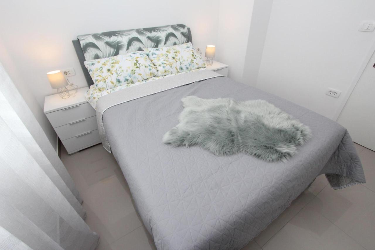 Apartment Sorriso 2 Ровинь Экстерьер фото