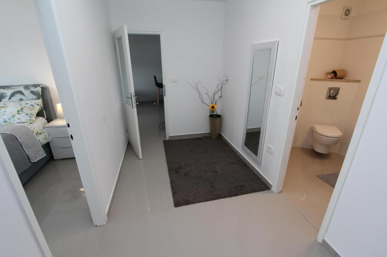 Apartment Sorriso 2 Ровинь Экстерьер фото